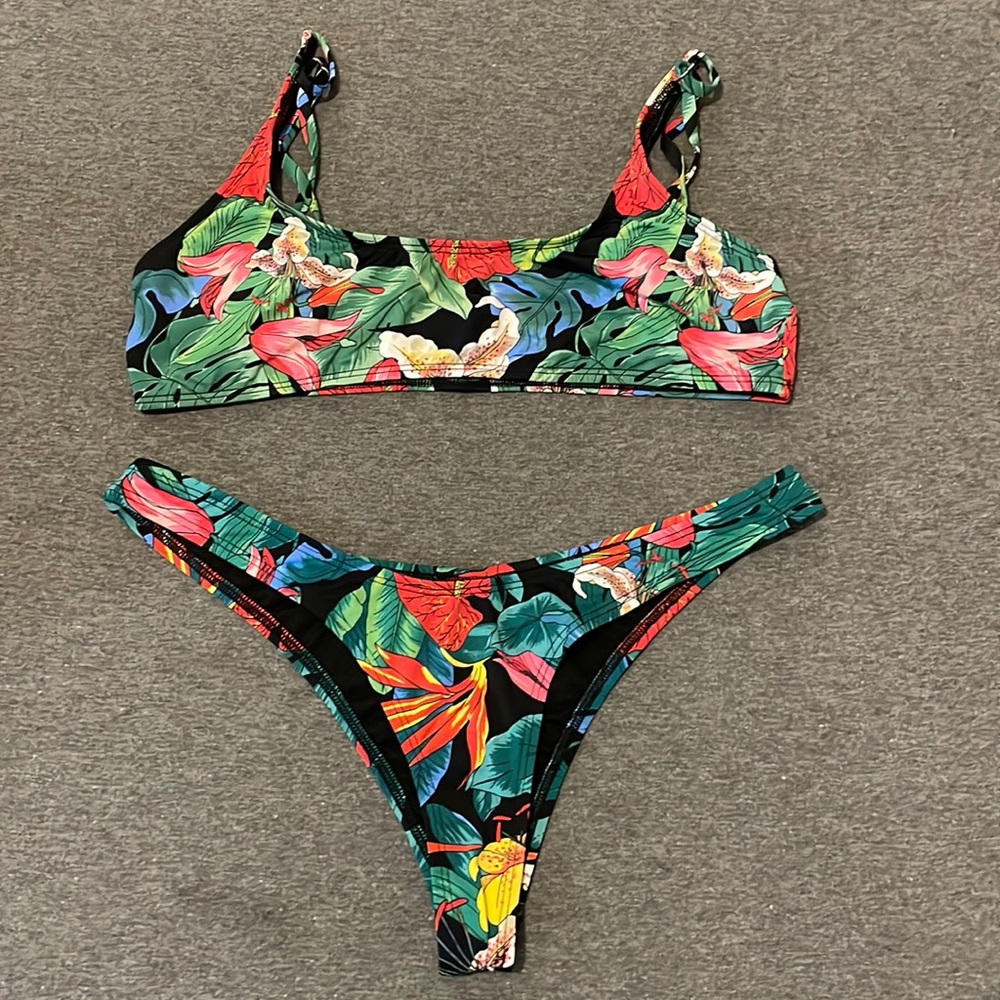 Fashion nova 2 piece bathing suit